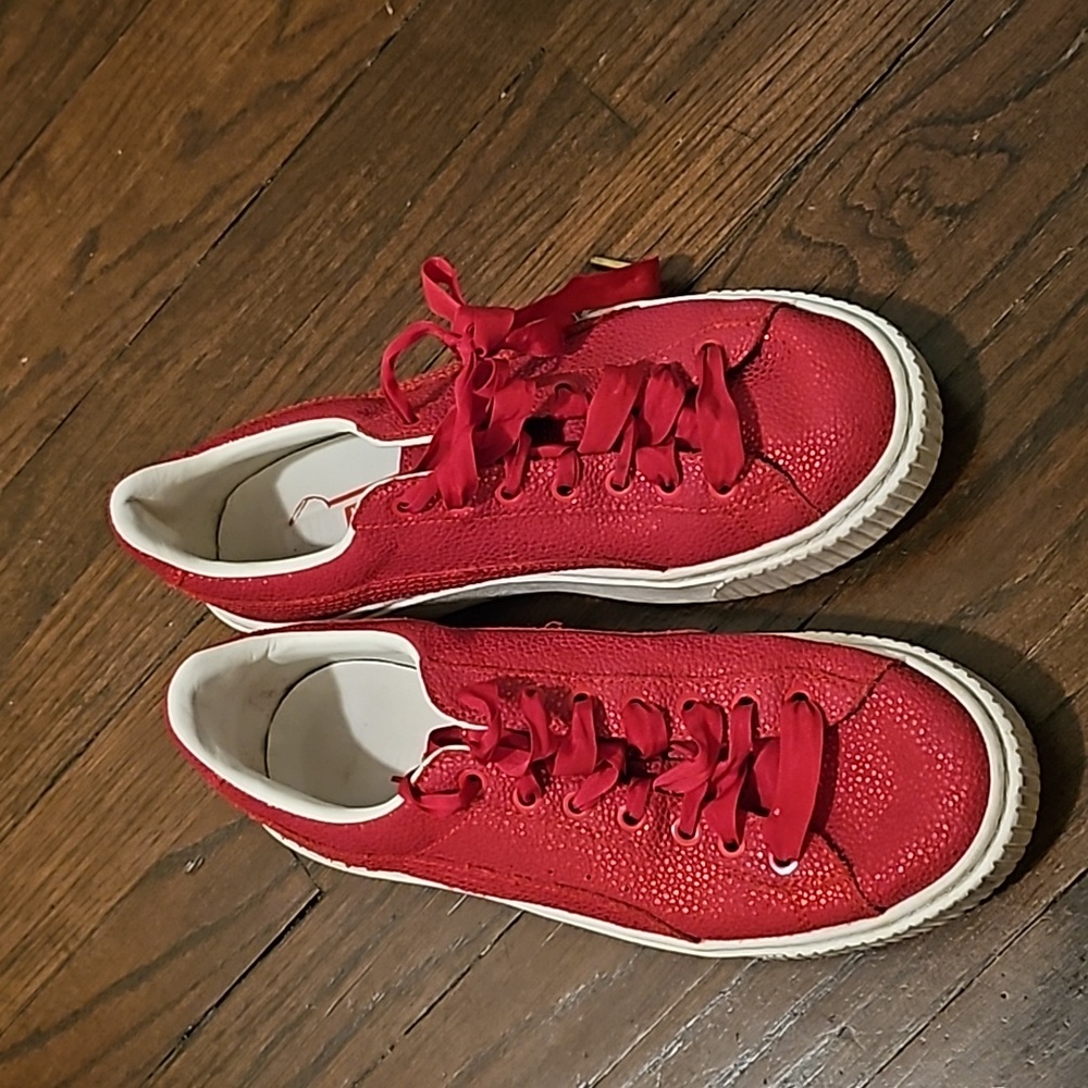Puma Deep Summer Rose Red sneakers Size 8